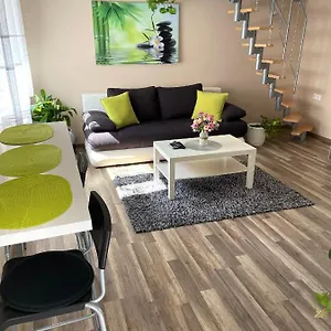 https://green-island-in-the-downtown-with-free-parking.hotels-hajduszoboszlo-hungary.com